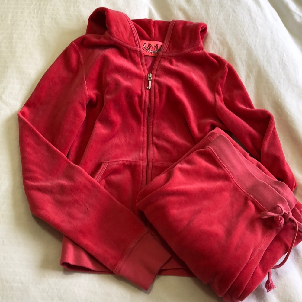 Juicy couture sweat suit